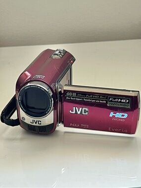 JVC Compact Camcorder 20x Zoom